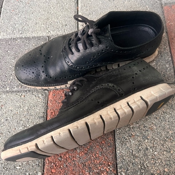 Cole Haan Black Leather Men's Oxfords with Tan Sole - Picture 5 of 9
